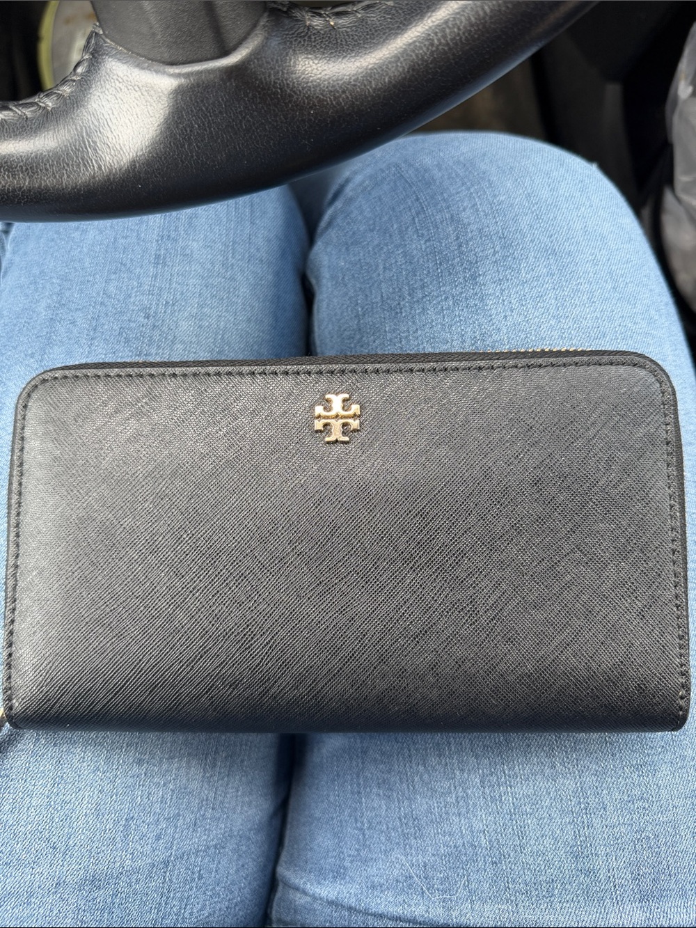 Tory Burch Robinson zip continental wallet